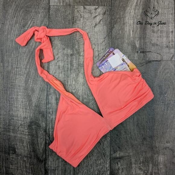 Coco Reef Hook Back Closure Halter Bikini Top Size M - Picture 3 of 4